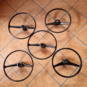 Vendo vari volanti originali dell'epoca x la fiat 500 R 126 prima serie.