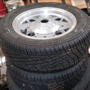 Disponibili 4 cerchi in lega canale differenziato da 12" con gomme nuove Yokohama misura 165 per Fiat 500 preparazione Abarth / Giannini Automobili.